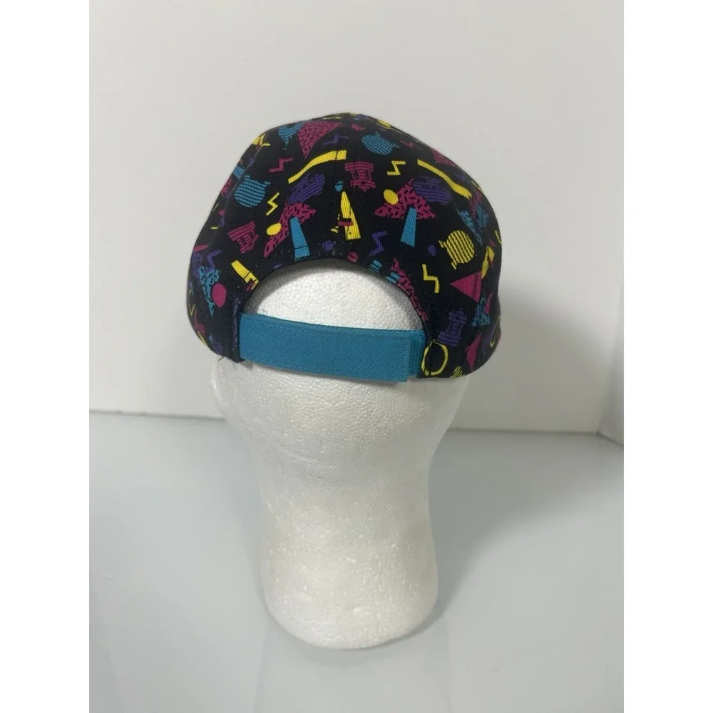 DISNEY WORLD 90'S RETRO LOGO CAP‎